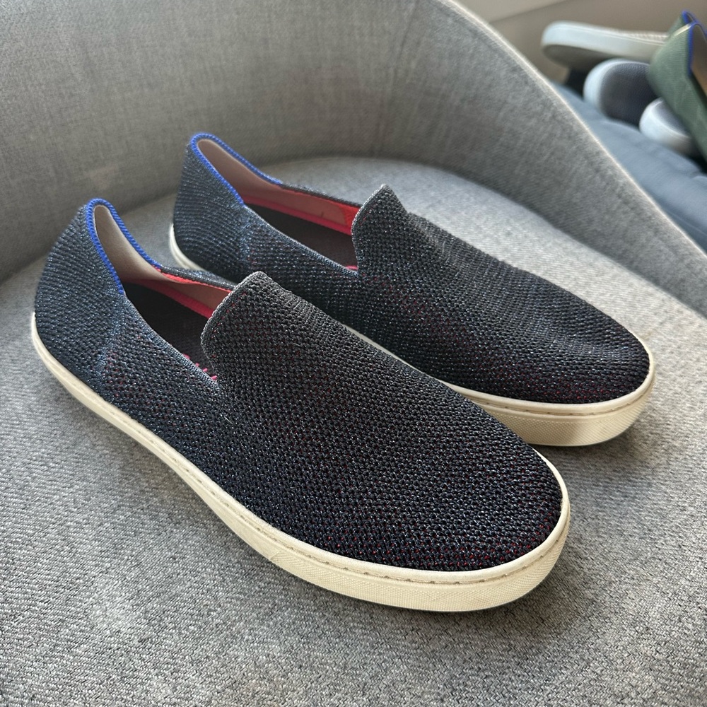 Women’s Black Slip-On Shoes- sparkling metallic